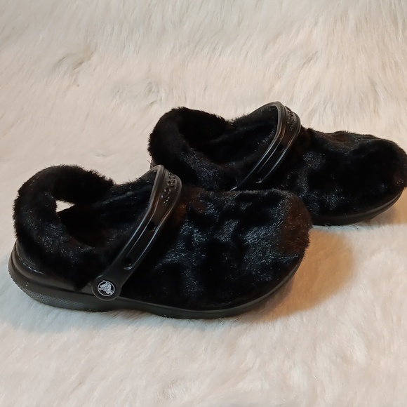 Crocs Classic Fur Sure Clogs Black Women Sz 7/ Men Sz 5 - Picture 8 of 10